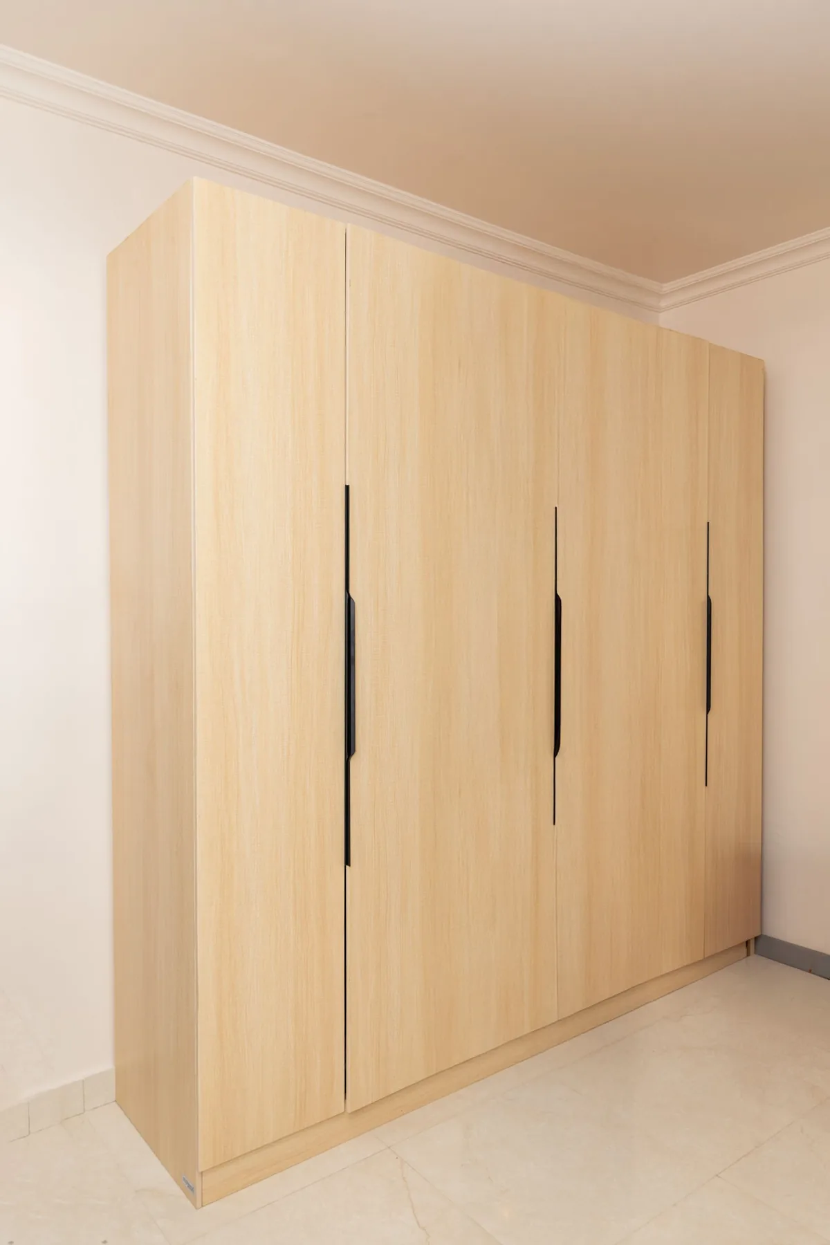 Order, in oak tones